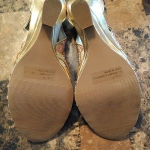 Qupid Shoes - 7 1/2 wedge ladies shoe Qupid Shoes - 7 1/2 wedge ladies shoe